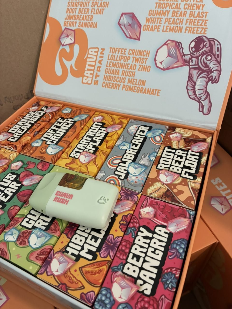 FAVORITE DISPOSABLE WHOLESALE – 100 PIECES - Image 2